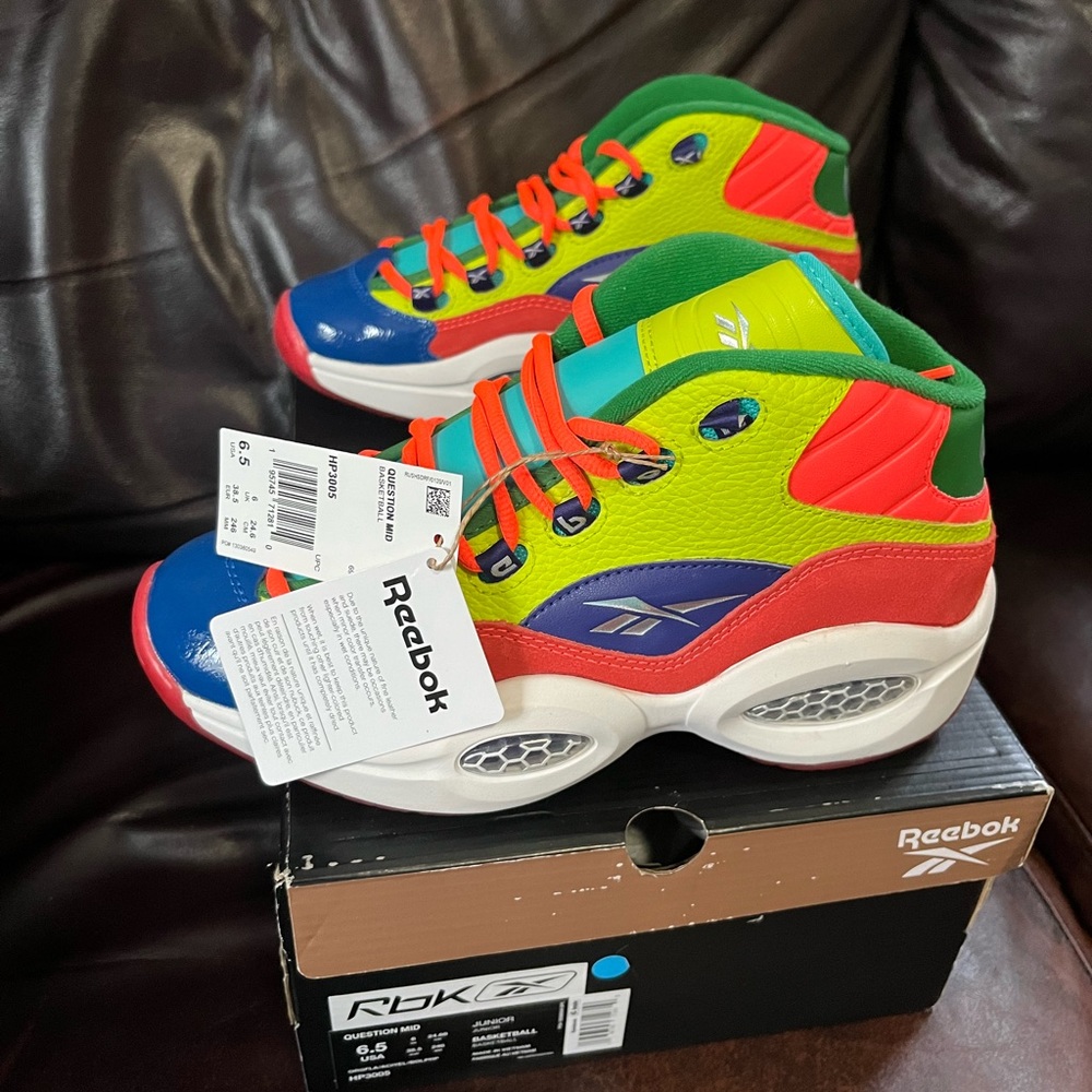 reebok Question Mid.   size 6.5